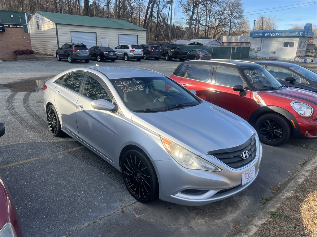 2013 Hyundai Sonata GLS's photo