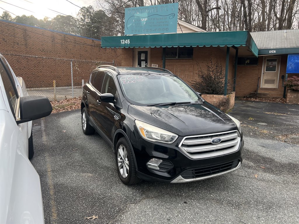 2018 Ford Escape SE's photo