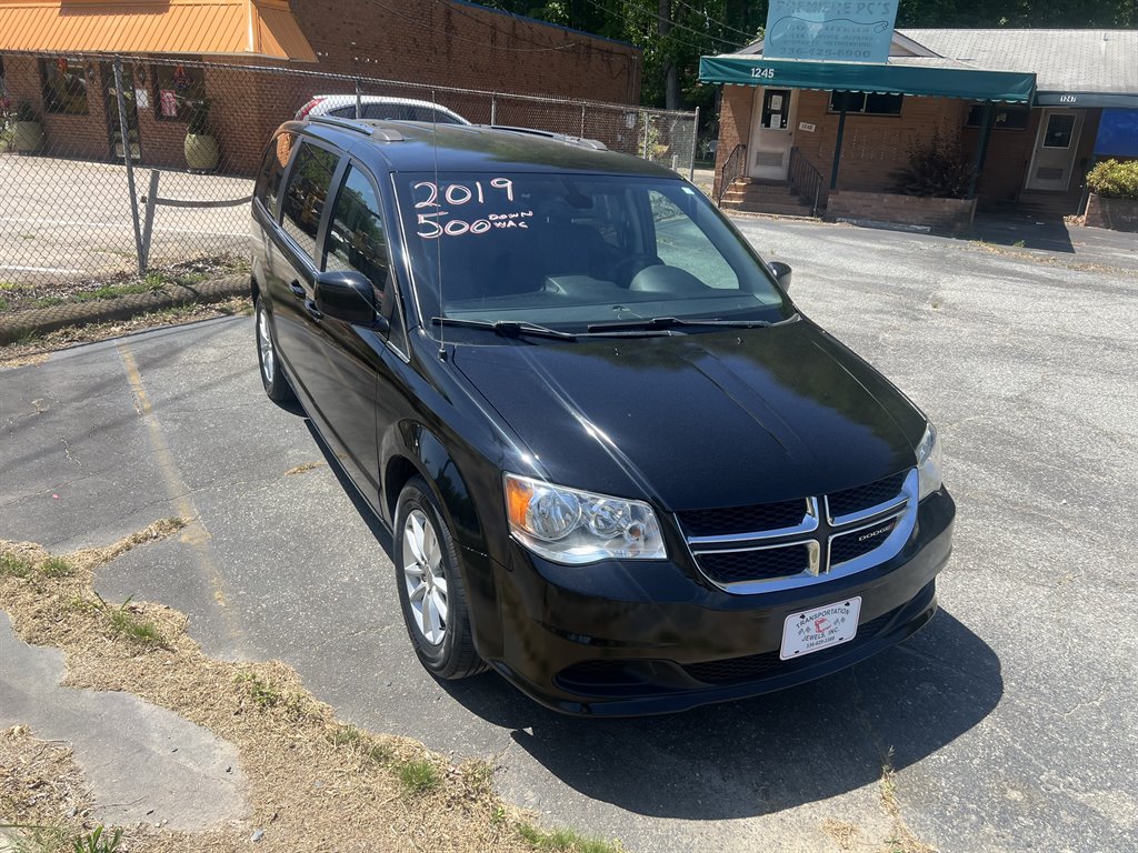 2019 Dodge Grand Caravan SXT's photo