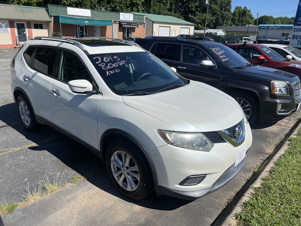 2015 Nissan Rogue SV AWD's photo